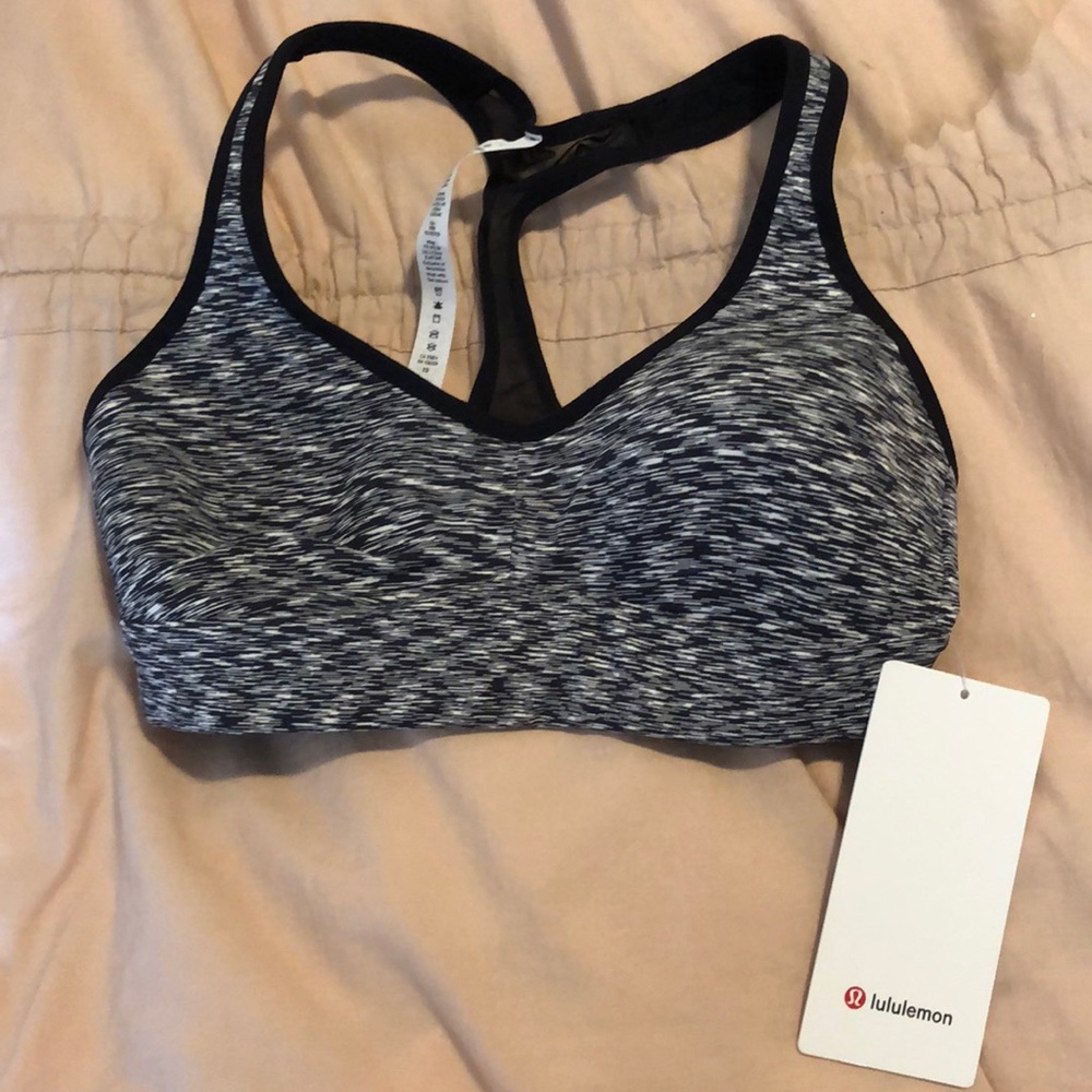 lululemon sports bra